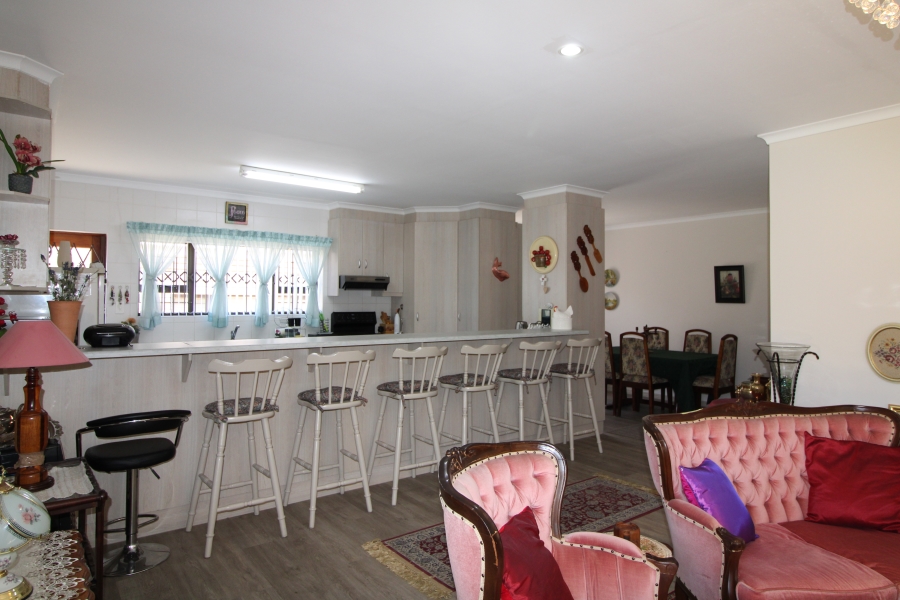 3 Bedroom Property for Sale in Denneoord Western Cape